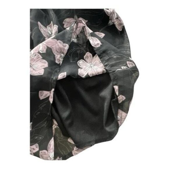 Black Pink Floral Chiffon Romper Size XS Short Lined Elastic Waist Button Front - Picture 7 of 11